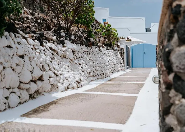 Βίλα Moon Cactus Traditional Cave With Jacuzzi *