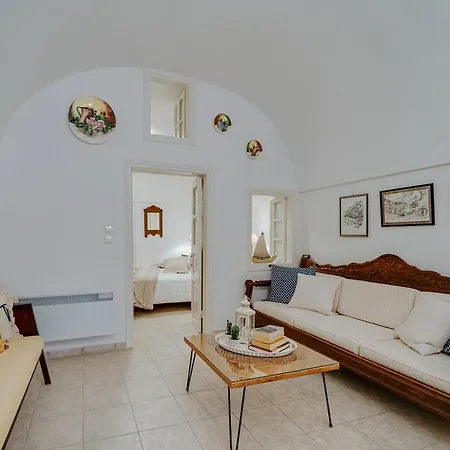 Moon Cactus Traditional Cave With Jacuzzi Villa Messaria (Santorini)