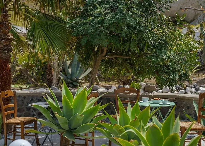 Villa Moon Cactus Traditional Cave With Jacuzzi