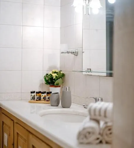 Villa Moon Cactus Traditional Cave With Jacuzzi Mesaria