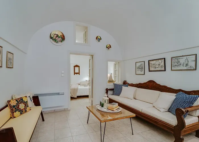 Moon Cactus Traditional Cave With Jacuzzi Villa Mesaria