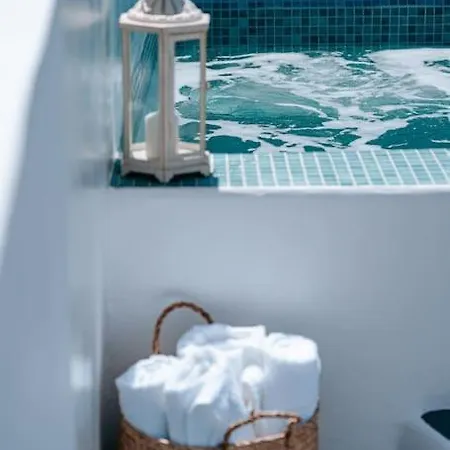 Moon Cactus Traditional Cave With Jacuzzi 빌라 *